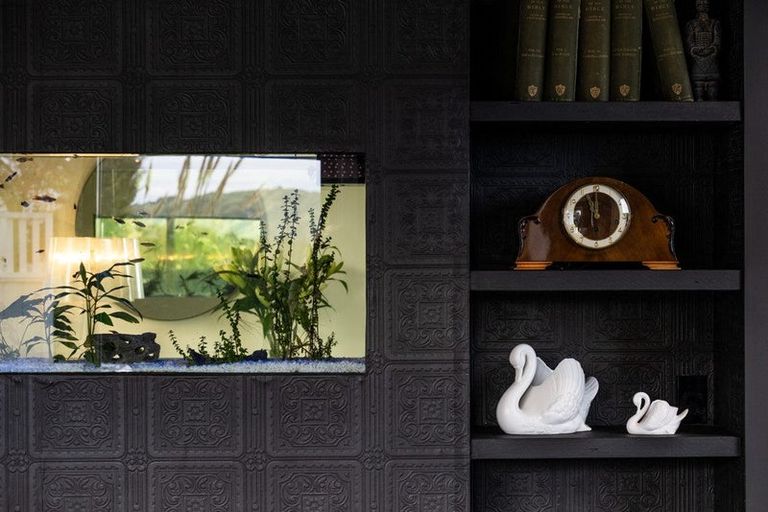 Photo of property in 5 Helm Place, Whitby, Porirua, 5024