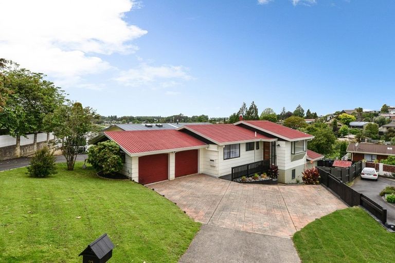 Photo of property in 23 Lachlan Drive, Dinsdale, Hamilton, 3204