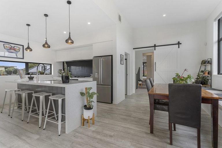 Photo of property in 1312 Papamoa Beach Road, Papamoa Beach, Papamoa, 3118