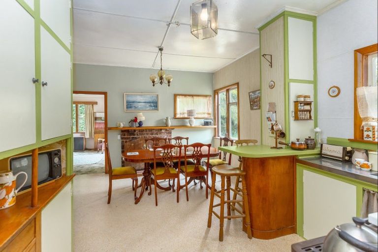 Photo of property in 266 Wood Street, Woodside, Greytown, 5794