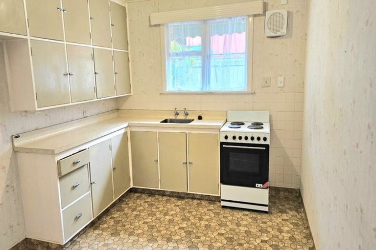 Photo of property in 46b Stanley Street, Wainuiomata, Lower Hutt, 5014