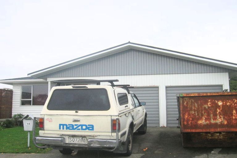 Photo of property in 14 Chestnut Grove, Maungaraki, Lower Hutt, 5010