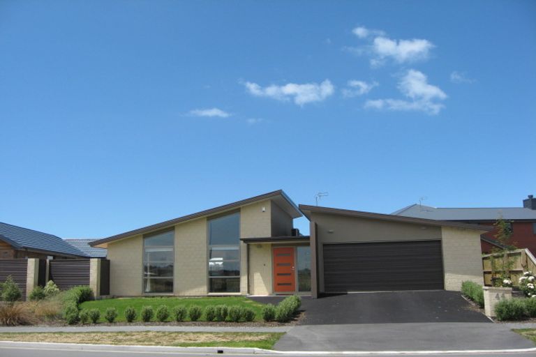 Photo of property in 44 Lamorna Road, Parklands, Christchurch, 8083