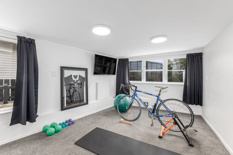 Photo of property in 5 Mission Street, Waterloo, Lower Hutt, 5011