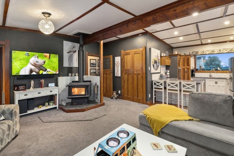 Photo of property in 1070 Queen Street East, Levin, 5510