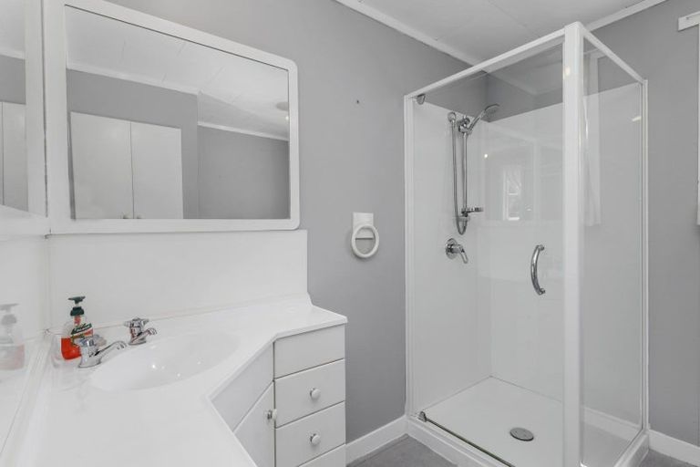 Photo of property in 18 Oxford Road, Lake Rotoma, Rotorua, 3074