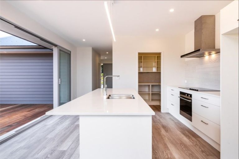 Photo of property in 10 Lancewood Way, Kinloch, Taupo, 3377