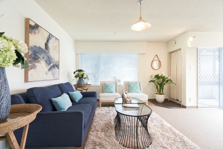 Photo of property in 477 Marine Parade, Napier South, Napier, 4110