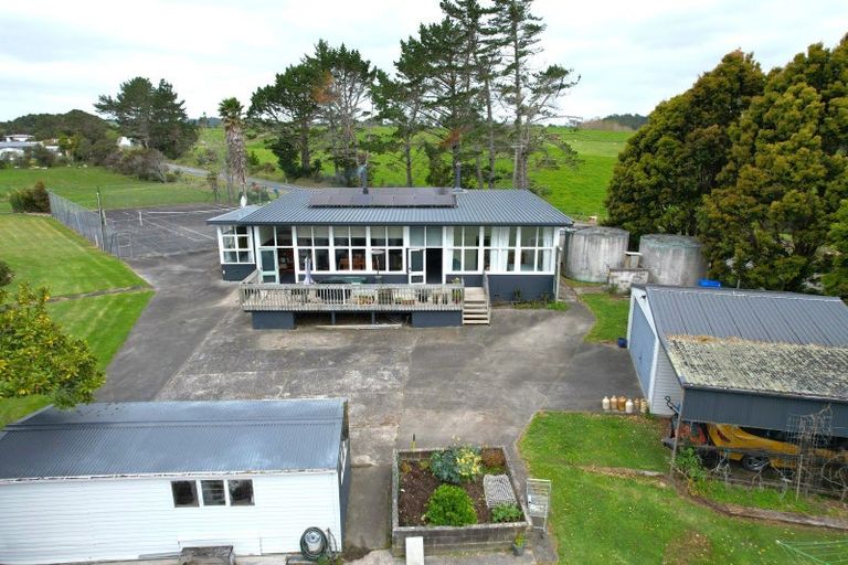 Photo of property in Ex Ararua Primary School, 1823 Ararua Road, Ararua, Matakohe, 0594