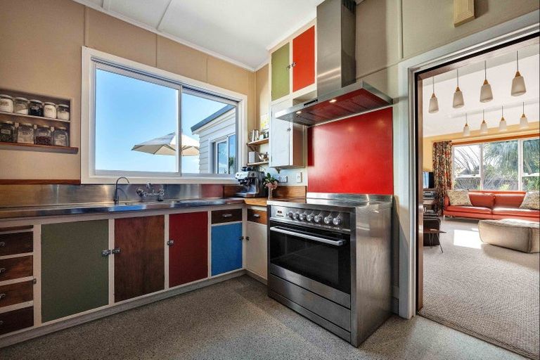 Photo of property in 7091 South Road, Warea, New Plymouth, 4381