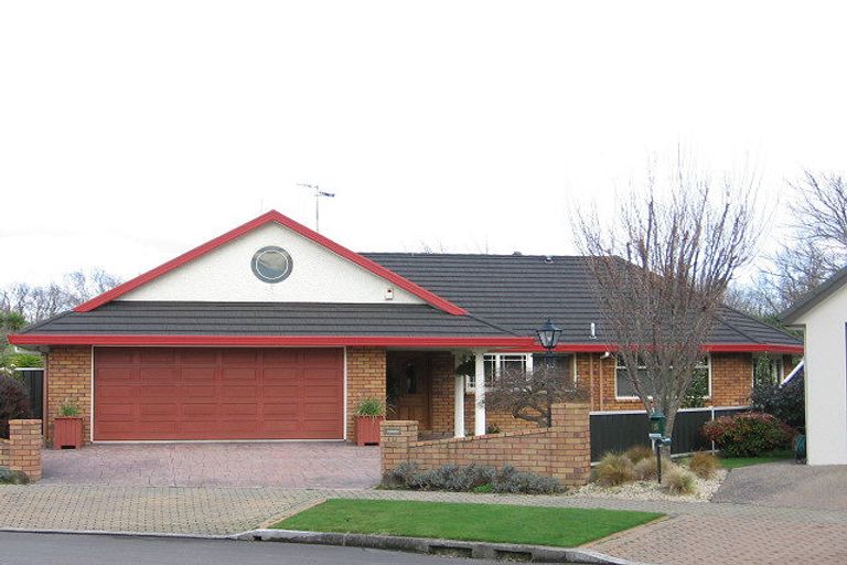 Photo of property in 14 Dougherty Place, Hokowhitu, Palmerston North, 4410