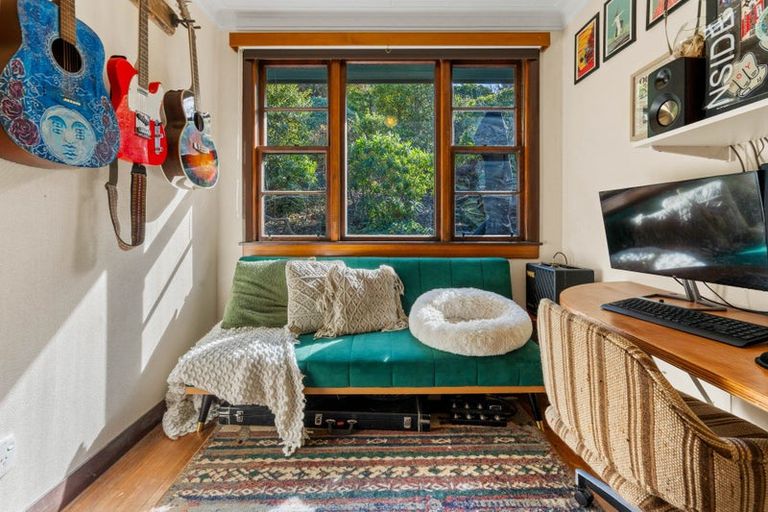 Photo of property in 74 Manapouri Street, Ravensbourne, Dunedin, 9022