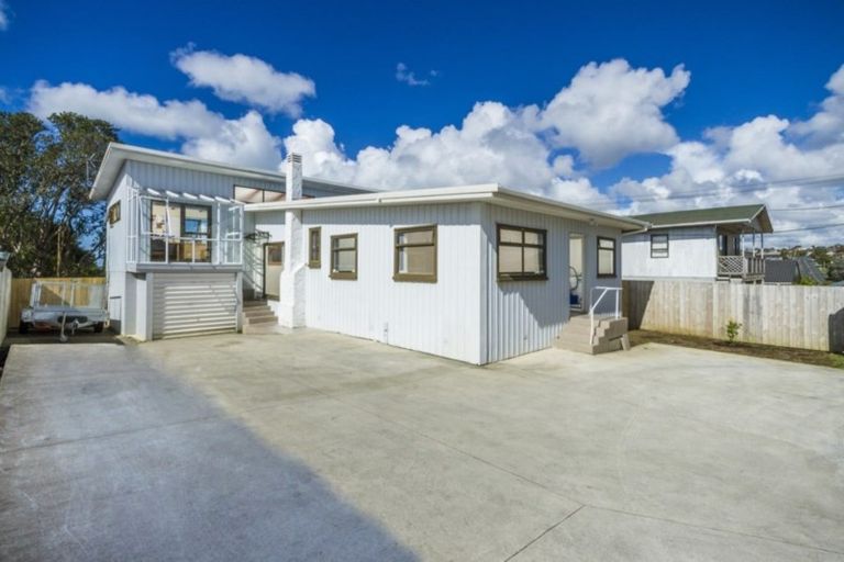 Photo of property in 139 Deep Creek Road, Torbay, Auckland, 0630