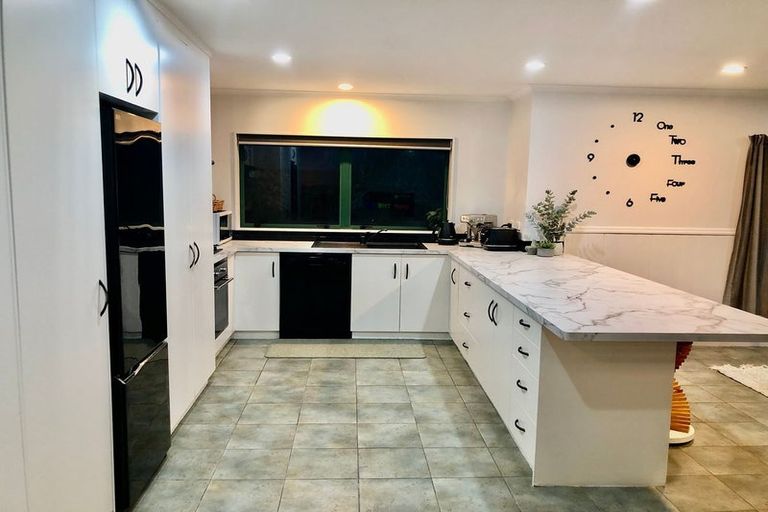 Photo of property in 1/10 Puriri Street, Hilltop, Taupo, 3330