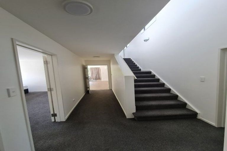 Photo of property in 28 Shand Crescent, Riccarton, Christchurch, 8041