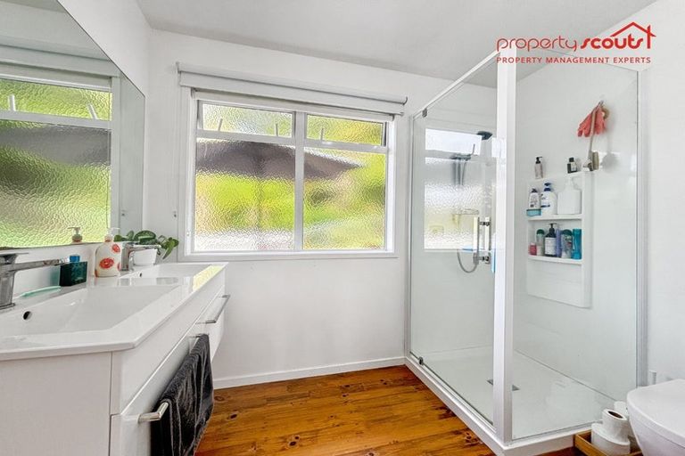 Photo of property in 80 Braemar Road, Castor Bay, Auckland, 0620