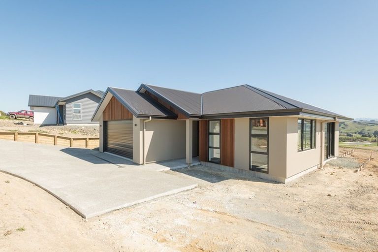 Photo of property in 44 Katania Heights, Brightwater, 7022