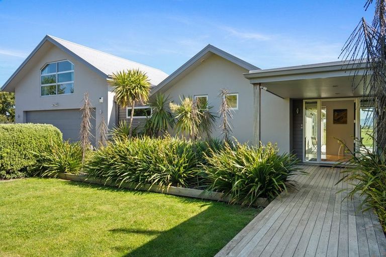 Photo of property in 159 Dry Hills Lane, Riverlands, Blenheim, 7274