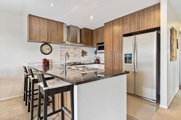 Photo of property in 235c Porchester Road, Takanini, 2112