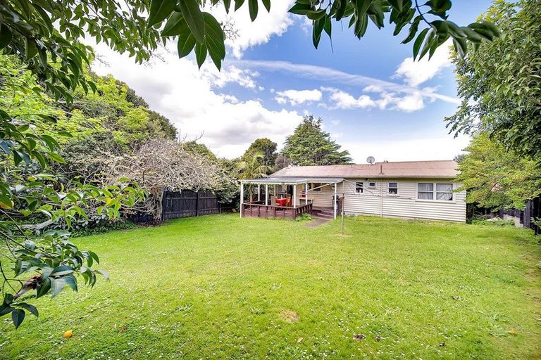 Photo of property in 4 Burndale Terrace, Manurewa, Auckland, 2102