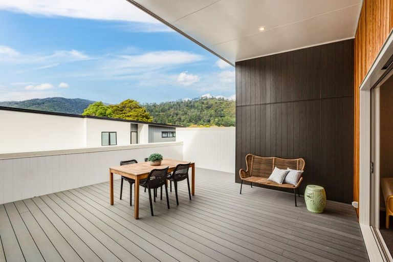 Photo of property in 5 Pakura Place, Wainuiomata, Lower Hutt, 5014