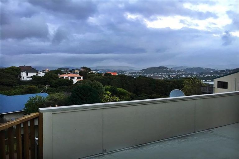 Photo of property in 36 Bodmin Terrace, Camborne, Porirua, 5026