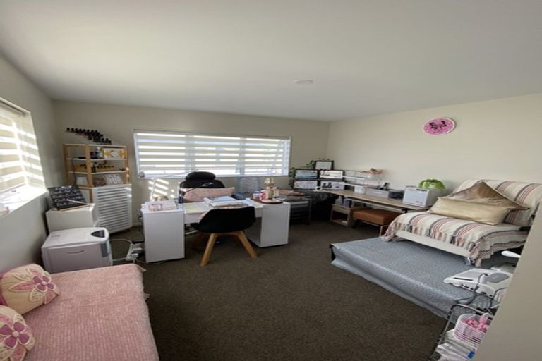 Photo of property in 11 Divide Loop, Takanini, 2112