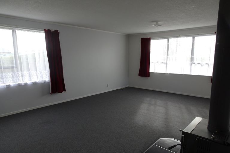 Photo of property in 52b Pohutukawa Drive, Owhata, Rotorua, 3010