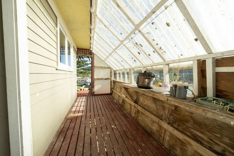Photo of property in 85 Valley Road, Hikurangi, 0114