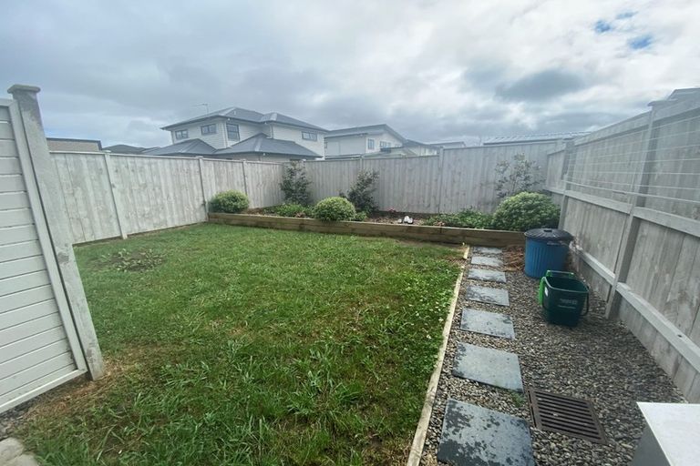 Photo of property in 14 Orford Lane, Takanini, 2112