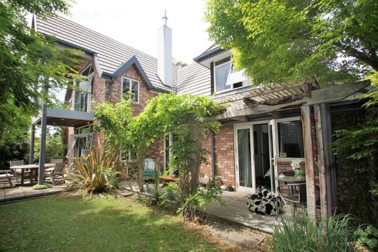 Photo of property in 1 Majestic Lane, Cashmere, Christchurch, 8022