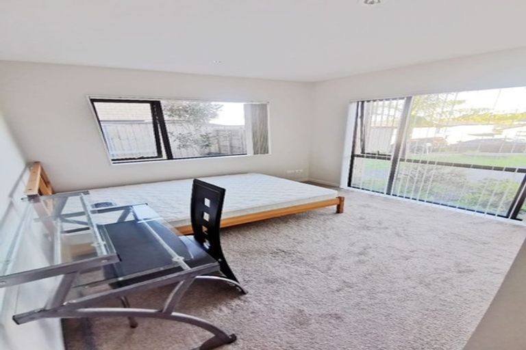 Photo of property in 8 New Dawn Lane, Albany Heights, Auckland, 0632