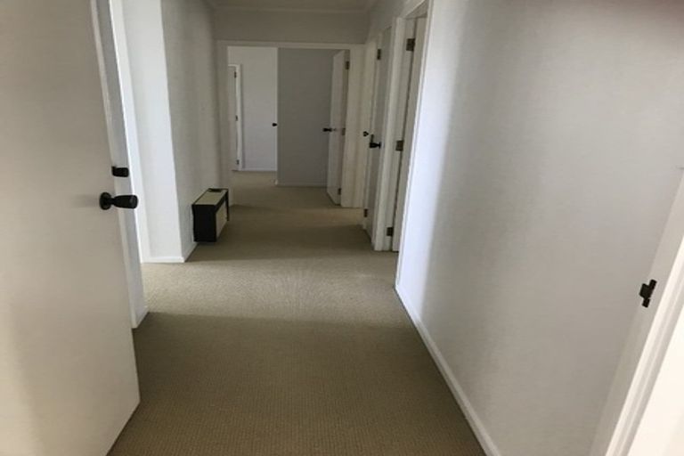 Photo of property in 14 Zenith Place, Conifer Grove, Takanini, 2112