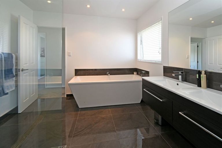 Photo of property in 3 Eskdale Place, Halswell, Christchurch, 8025