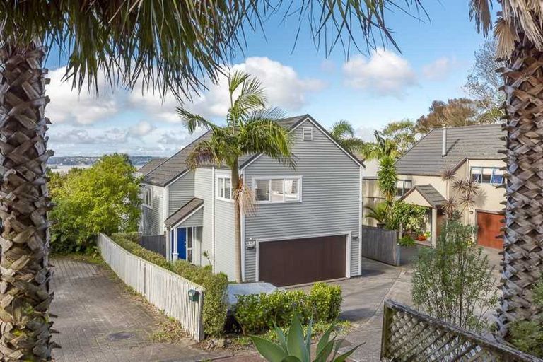 Photo of property in 123a Hobsonville Road, West Harbour, Auckland, 0618