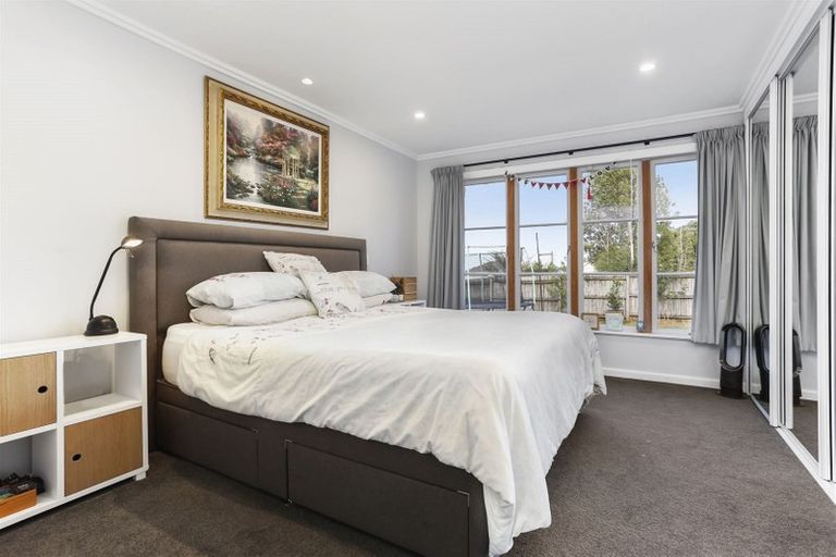 Photo of property in 1/84 Birkenhead Avenue, Birkenhead, Auckland, 0626