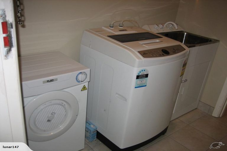 Photo of property in 44 Guthrie Street, Waterloo, Lower Hutt, 5011