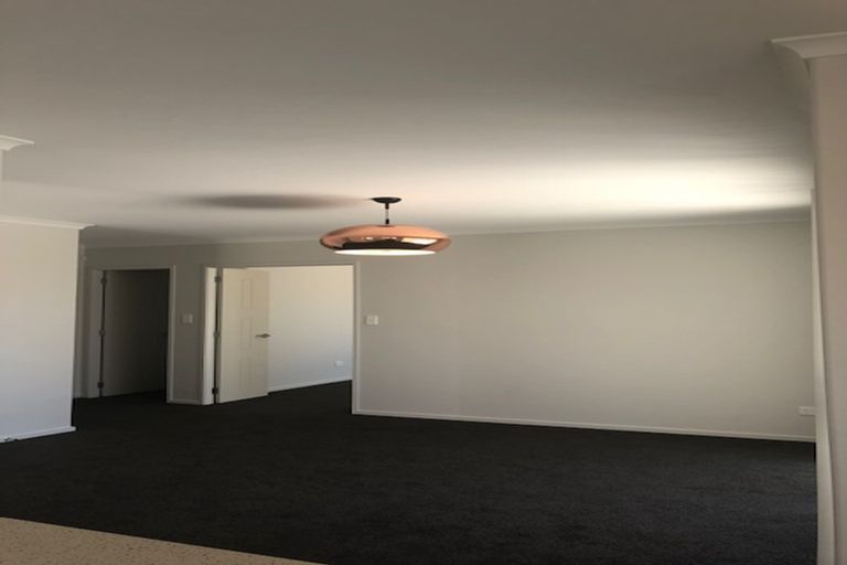 Photo of property in 21 Naeo Close, Papamoa Beach, Papamoa, 3118