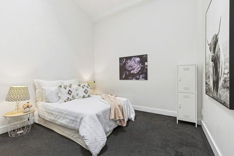 Photo of property in 1/5 Hopper Street, Mount Cook, Wellington, 6011
