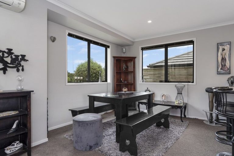 Photo of property in 8 Bulkhead Lane, Pyes Pa, Tauranga, 3112