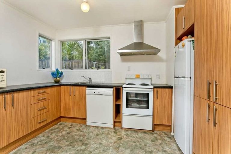 Photo of property in 4 Redwing Street, Browns Bay, Auckland, 0630