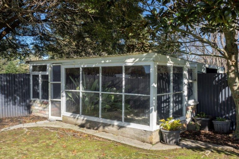 Photo of property in 10 Bright Street, Eketahuna, 4900