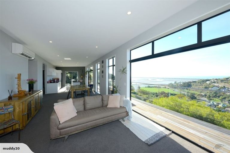 Photo of property in 41 Santa Maria Avenue, Mount Pleasant, Christchurch, 8081