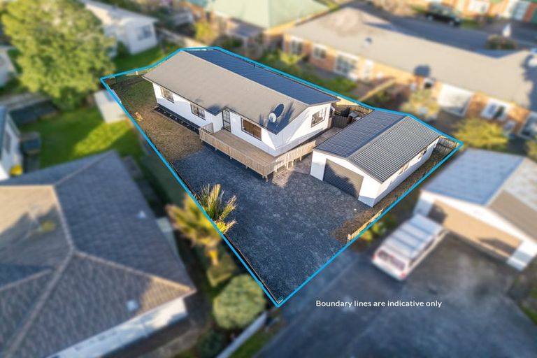 Photo of property in 13 Elisa Lane, Ranui, Auckland, 0612