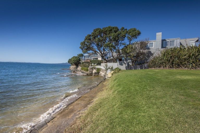 Photo of property in 67 Rothesay Bay Road, Rothesay Bay, Auckland, 0630