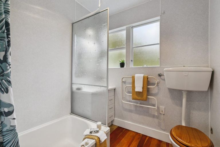 Photo of property in 26 Sidlaw Street, Strathmore Park, Wellington, 6022