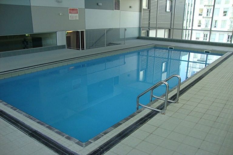 Photo of property in Montreaux Apartments, 5j/164 The Terrace, Wellington Central, Wellington, 6011