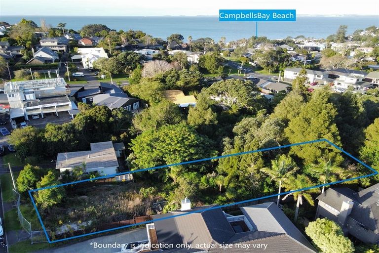 Photo of property in 4 Channel View Road, Campbells Bay, Auckland, 0630