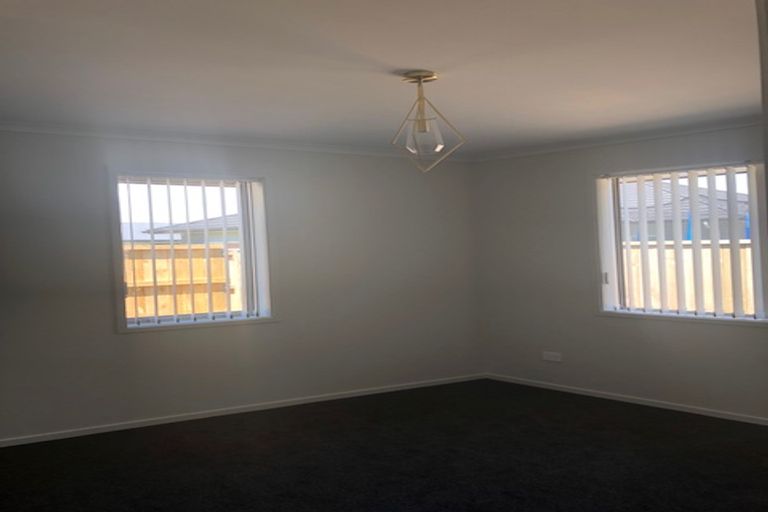 Photo of property in 21 Naeo Close, Papamoa Beach, Papamoa, 3118