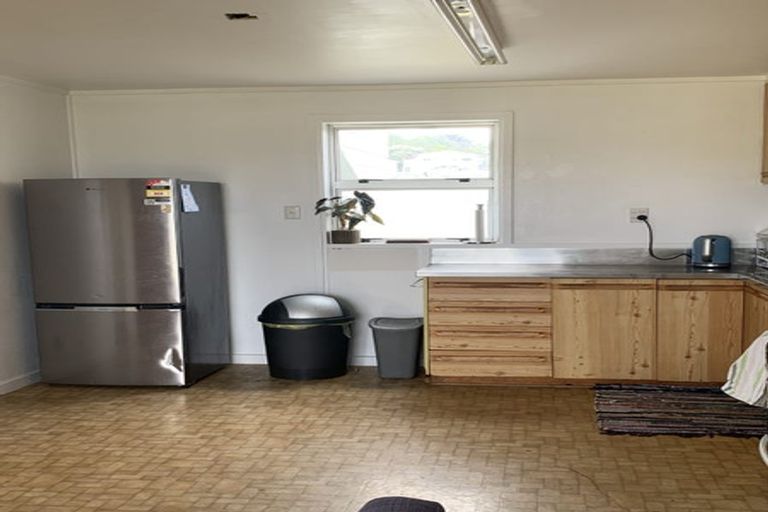 Photo of property in 163 Rongotai Road, Kilbirnie, Wellington, 6022